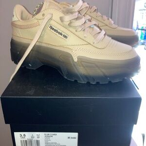 Reebok club c (Cardi B)